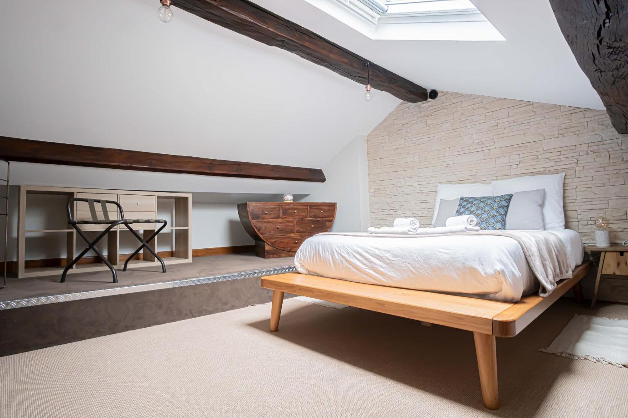 Apartament Triplex Cathedrale Parking Gratuit Reims Zewnętrze zdjęcie