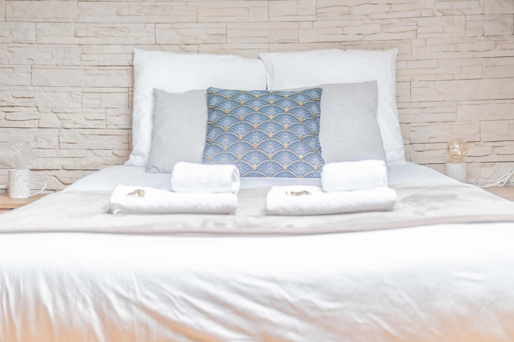 Apartament Triplex Cathedrale Parking Gratuit Reims Zewnętrze zdjęcie